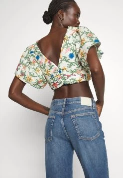 Rag & Bone Harlow - Straight Leg Jeans 11 Rag & Bone Harlow - Straight Leg Jeans -Ladies Clothing Shop 0112f3d6052747d5af21b63e650a1c5f