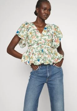 Rag & Bone Harlow - Straight Leg Jeans 10 Rag & Bone Harlow - Straight Leg Jeans -Ladies Clothing Shop 02611d7815b94408ae7f35aea9057616