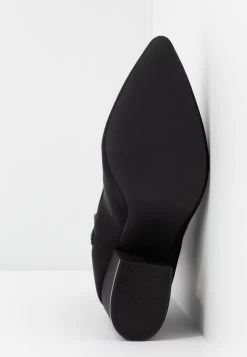 Wide Fit Kinley - Classic Ankle Boots - Black -Ladies Clothing Shop 163e832f08eb49f0b1821700a6cd3205