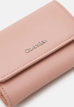 Calvin Klein Must Trifold - Wallet - Café Au Lait -Ladies Clothing Shop 3053969bb4224d8aad13434d8de11ad9