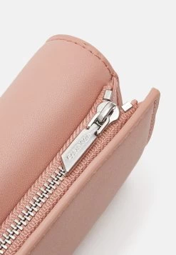 Calvin Klein Must Trifold - Wallet - Café Au Lait -Ladies Clothing Shop 5d793a21b6f64695acb51fb5595676cd