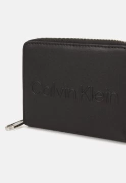 Calvin Klein Unisex - Wallet - Black -Ladies Clothing Shop 96e74b9f541848e7b663bd10acb7048c