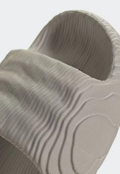 Adidas Originals Adilette 22 Unisex - Pool Slides - Light Brown/Light Brown/Core Black -Ladies Clothing Shop b497886427ac4e5c8027d7e3e260c1e6