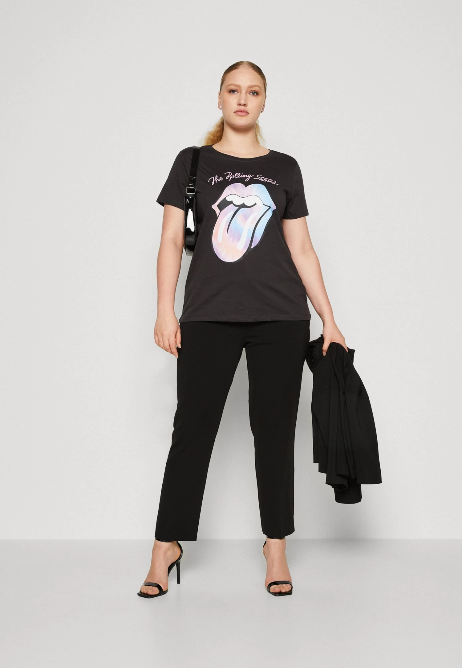 ONLY CARMAKOMA Carstones Tee - Print T-Shirt - Black 2 ONLY CARMAKOMA Carstones Tee - Print T-Shirt - Black - Image 2